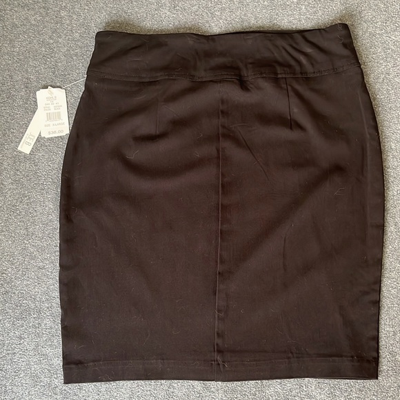 BRAND NEW Joe Benbasset Stretchy Black Pencil Skirt with Shallow Zipper Pockets - Picture 2 of 4